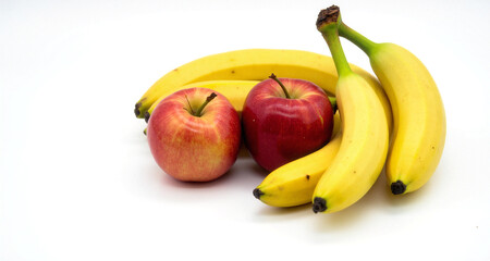 Owoce na białym tle. 