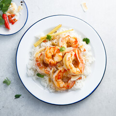 Shrimps with coconut rice and pepper