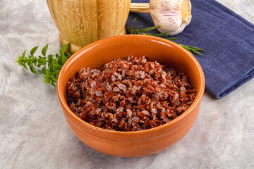 Red steamed rubine rice garnish
