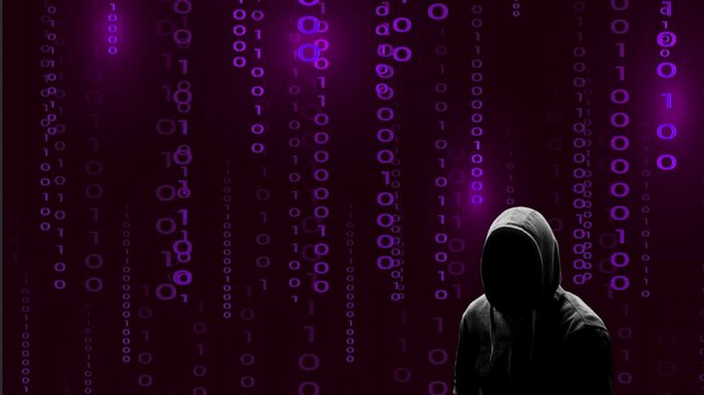 Silhouette noire d&eacute;cal&eacute;e sur la droite du cybercriminel inqui&eacute;tant sur fond de donn&eacute;es binaires violettes