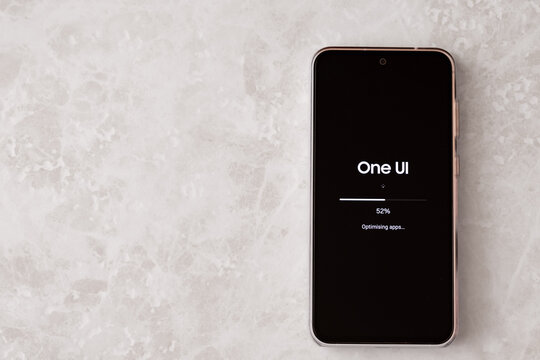 Samsung software update, Galaxy AI One UI upgrade, android system update.
