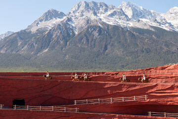 Lijiang, China, watch the Lijiang performance and climb the jade dragon mountain