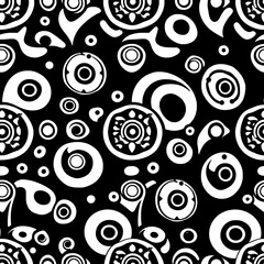 Abstract Black and White Circle Pattern 