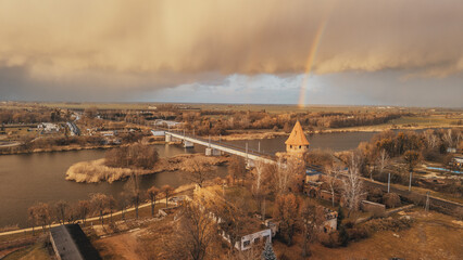 Tęcza nad miastem © Marcin