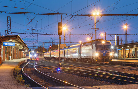 Kol&iacute;n railway station with Fast train 897 "Zl&iacute;nsky expres" and passenger train "Regionova" of carrier "Ceske Drahy"