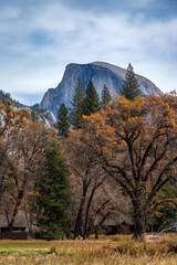 Fototapeta premium Majestic Half Dome rises above Yosemite Valley