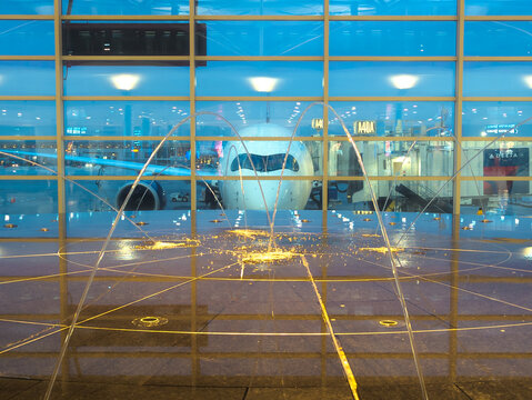 Detroit, MI - December 19 2024:  Iconic fountain at Detroit airport