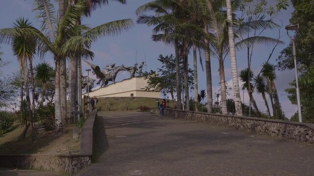 Entrance to the Colonizers Monument: Tribute to Antioquian Colonization
