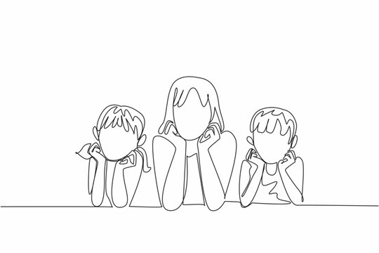 Single one line drawing mother flanked by daughter and son lying down holding chin. Posing in front of the camera. Selfie. National Single Parent Day. Continuous line design graphic illustration