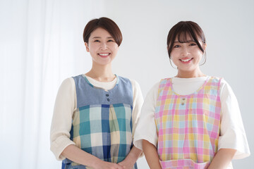 保育園の女性保育士たち