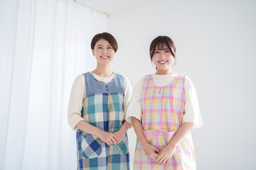 保育園の女性保育士たち