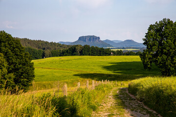 Obraz premium Landscfatsbilder aus dem Elbsandsteingebirge Landschaftspanorama