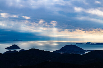 Fototapeta premium sea and islands on a cloudy day