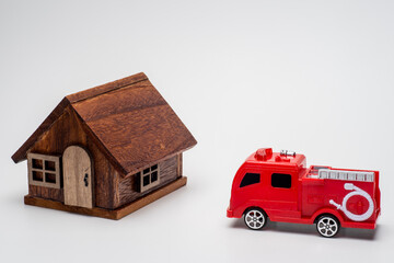 住宅に駆け付けた消防車