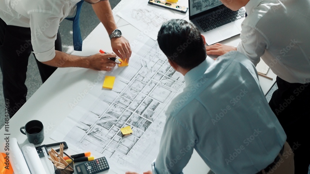 Aufkleber top view of professional architect engineer team writing sticky notes and sticking note at meeting t