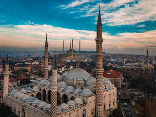 Obraz premium Aerial view of mosques