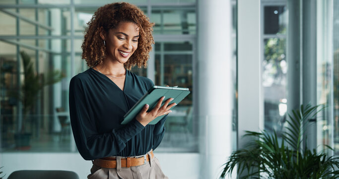 Tablet, creative woman and smile with portfolio, research or reading news for publishing in startup office. Digital technology, manager and planning business project, feedback and problem solving