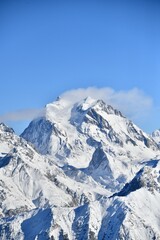 Naklejka premium Snowcapped Mont Blanc mountain in French alps.