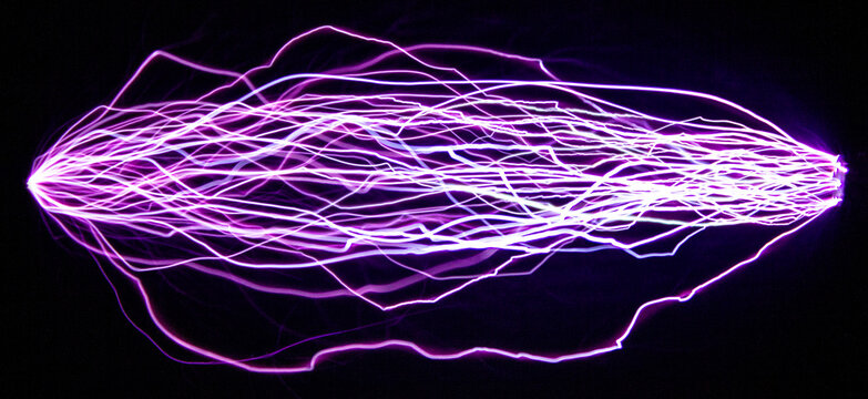  Spark discharges for physics studies and student projects.
Image of trajectories of electric discharges for student projects.