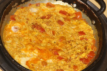 Scrambled Eggs with Tomatoes