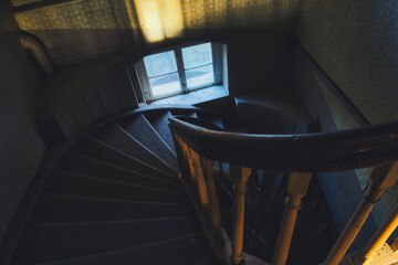 Treppe   - Verlassener Ort - Beatiful Decay - Verlassener Ort - Urbex / Urbexing - Lost Place -...