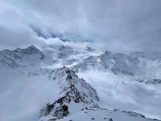Fototapeta premium Pitztal, Österreich, Austria, Skigebiet, Winter, Schnee, Ski, Snowbord, Alpen