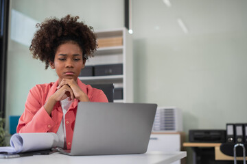 Business woman are under stress from working for poor work, failed work.