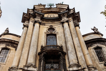 The building is very old and has a lot of detail