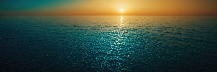 Obraz premium Golden Sunset Over Ocean Horizon Wallpaper Banner Background