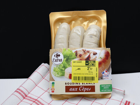 3 boudins blancs au c&egrave;pes de carrefour avec r&eacute;duction
