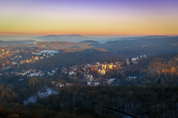 Obraz premium Aerial panorama over Thuringian city Eisenach from Wartburg Castle in winter.