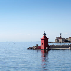 Petit phare rouge de Piran