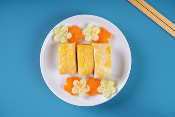 Asian omelette roll with vegetables