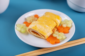 Asian omelette roll with vegetables