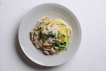 豚バラとほうれん草のクリームパスタ