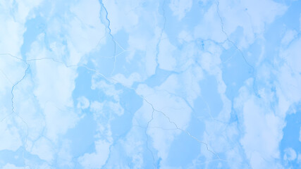 Obraz premium A serene abstract artwork featuring a delicate interplay of pale blue hues and subtle cracks, evoking a sense of tranquility and ethereal beauty.