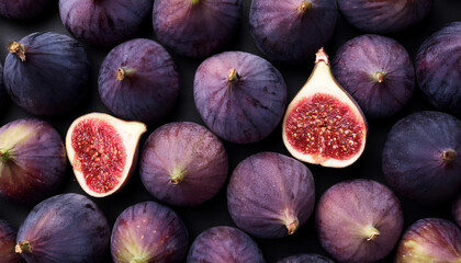 fresh figs on the market