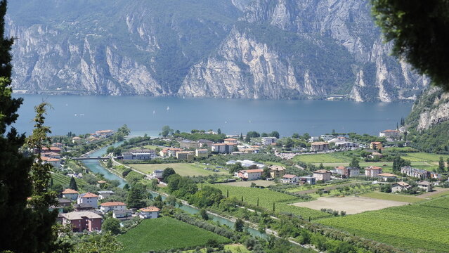 Blick auf den Gardasee von Torbole