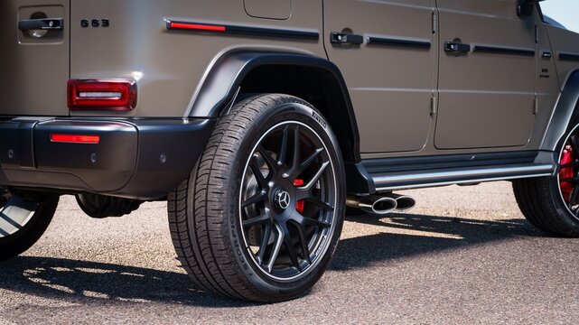 Phoenix, AZ, USA
December 22, 2024
2023 Mercedes AMG G63