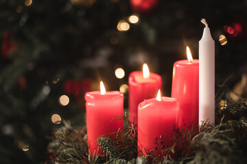 Advent candles. 5 candles for Advent. Wreath with candles for Advent. Christmas decor.