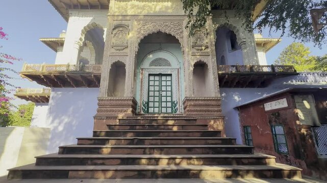 video footage taken from the outside of the tomb of Hazrat Imam Rabbani Ahmed Faruk, an Islamic scholar and Sufi who lived in the 15th century, in the city of Sirhind, India.