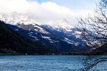 Montagna con la neve