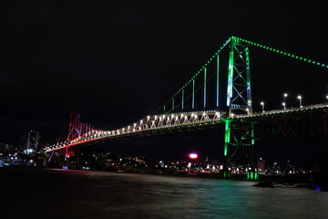 Ponte Herc&iacute;lio Luz Florian&oacute;polis Iluminada 2024
