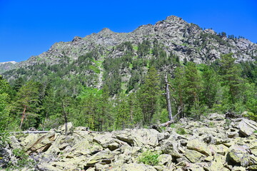 Rocky slopes of the mountain gorge of the Baduk river