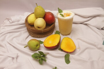 still life with fruits