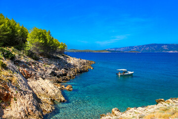 A bicycle trip around the island of Hvar, wild beaches near Jelsa, an ideal place for a holiday break