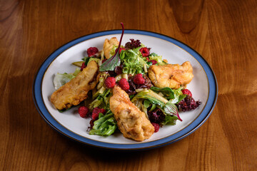 mixed salad with crispy duck and green apple