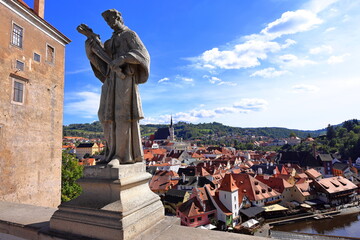 Obraz premium State Castle and Chateau Cesky Krumlov at Cesky Krumlov, a city in the South Bohemia region of the Czech Republic (Czechia)