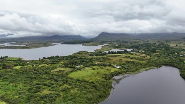 les lacs du Connemara et le littoral de l'ouest de l'Irlande