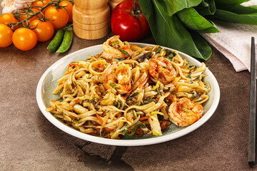 Pad Thai - noodles with prawn